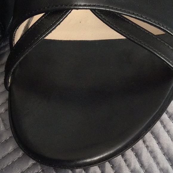 Bruno Magli size 9 black leather heels for women - Picture 5 of 9